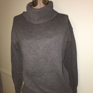 Athleta sweater